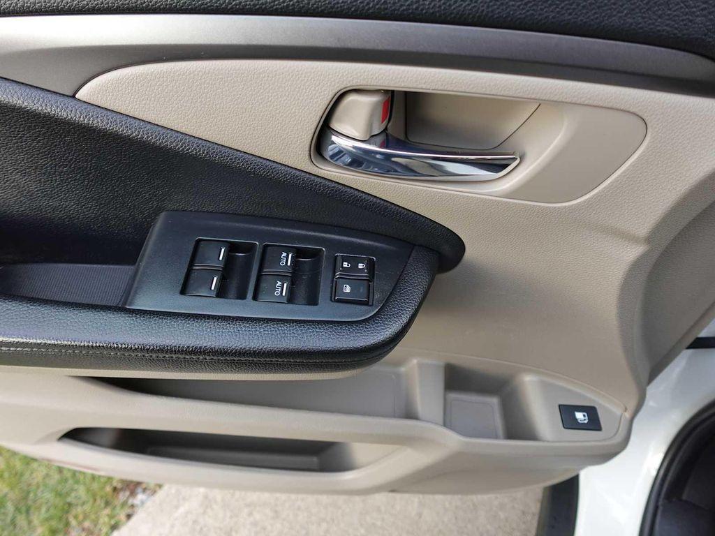 used 2021 Honda Pilot car, priced at $20,995