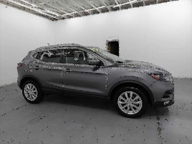 used 2022 Nissan Rogue Sport car, priced at $18,492