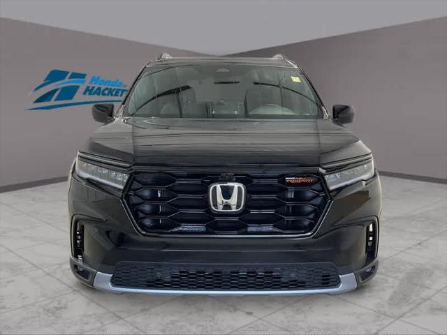 new 2025 Honda Pilot car, priced at $50,795