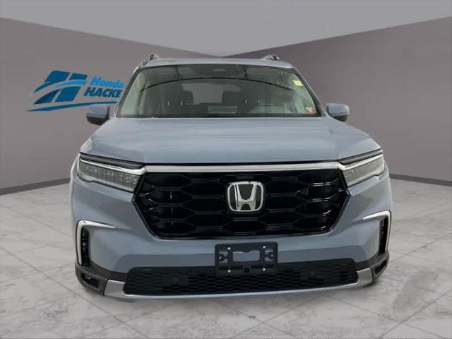 new 2025 Honda Pilot car, priced at $51,450