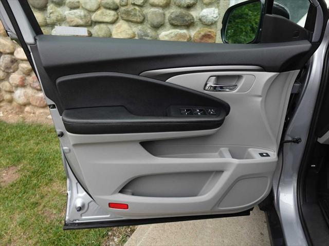 used 2020 Honda Pilot car, priced at $25,889