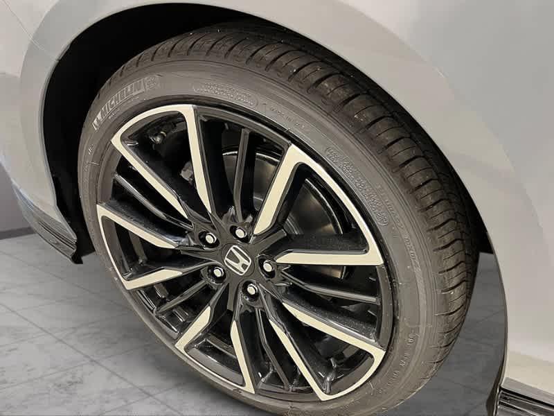 new 2025 Honda Accord Hybrid car, priced at $40,905