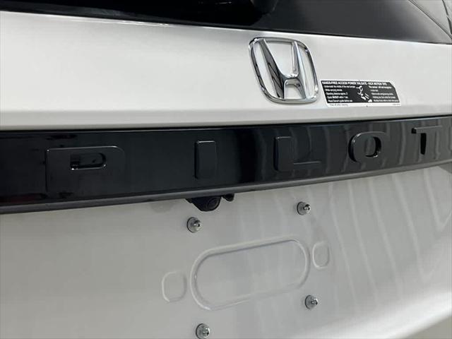 new 2025 Honda Pilot car, priced at $51,505