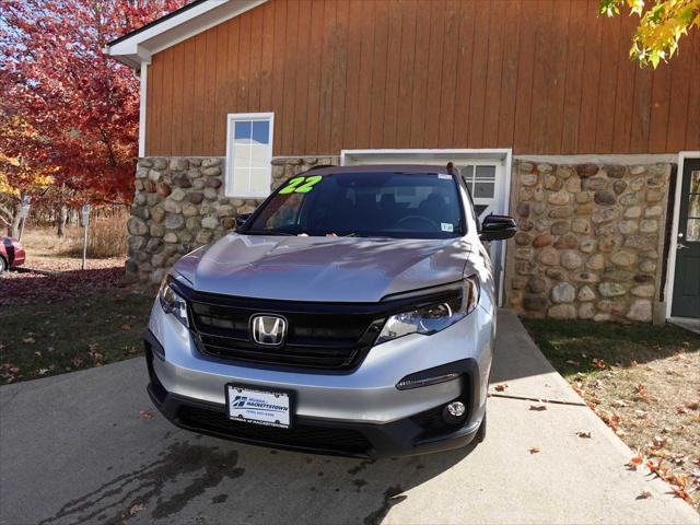 used 2022 Honda Pilot car, priced at $30,899