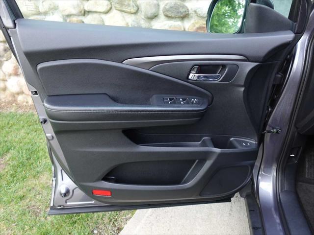 used 2016 Honda Pilot car, priced at $17,750
