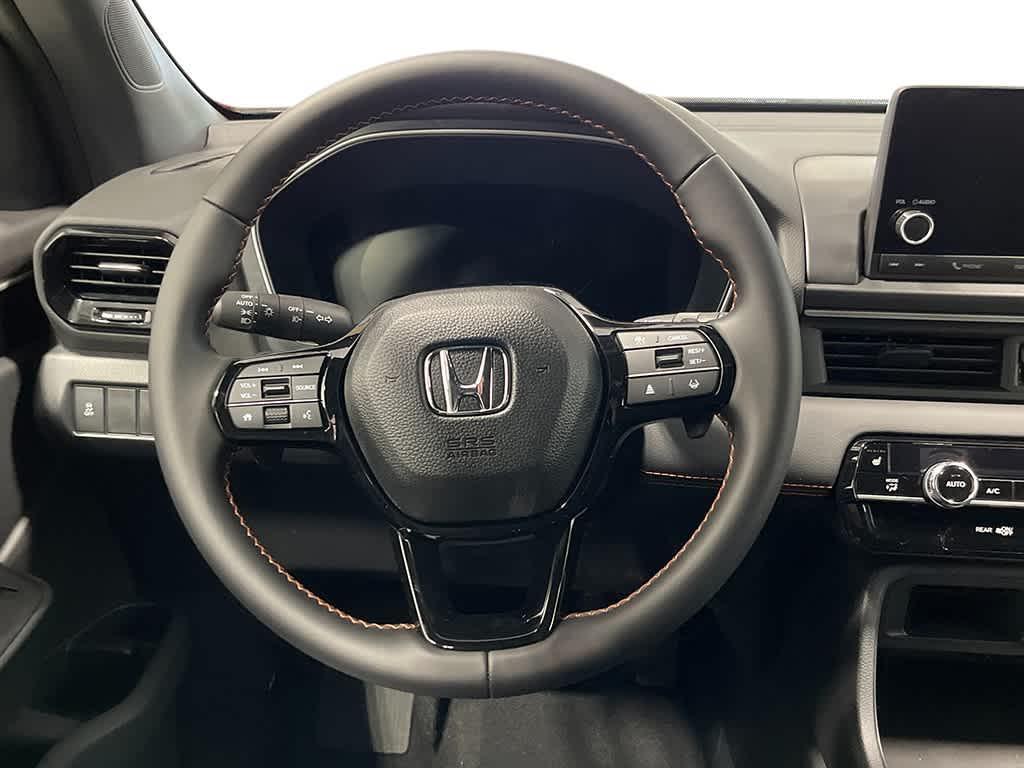 new 2025 Honda Pilot car, priced at $43,795