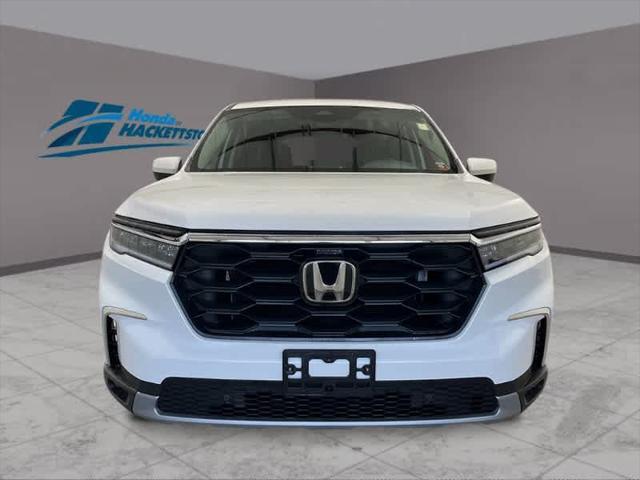 new 2025 Honda Pilot car, priced at $47,450