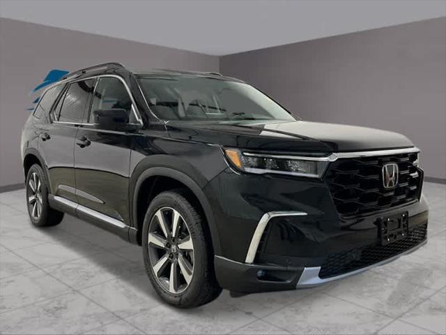 new 2025 Honda Pilot car, priced at $50,995