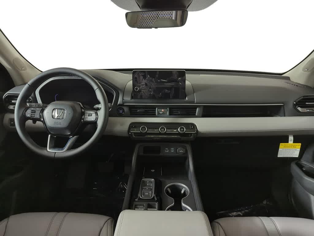 new 2025 Honda Pilot car, priced at $52,950