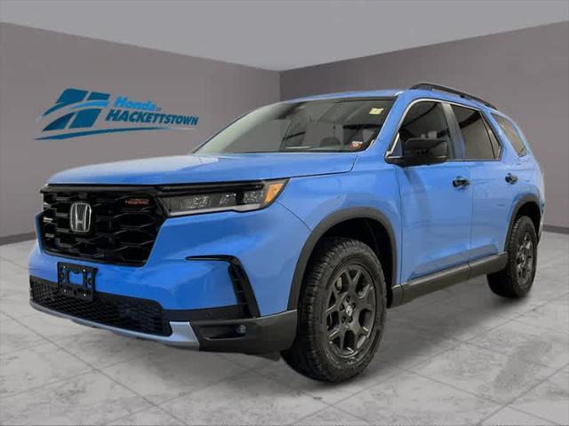 new 2025 Honda Pilot car, priced at $51,250