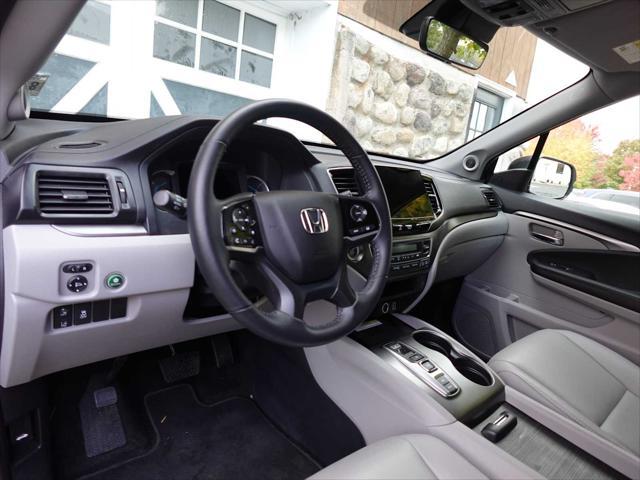 used 2022 Honda Pilot car, priced at $31,655