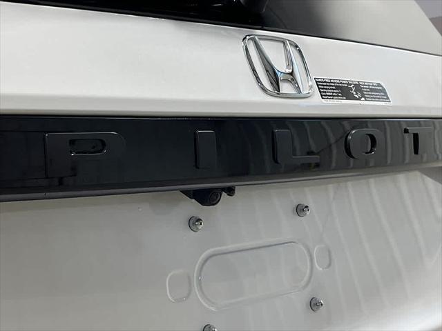 new 2025 Honda Pilot car, priced at $51,505