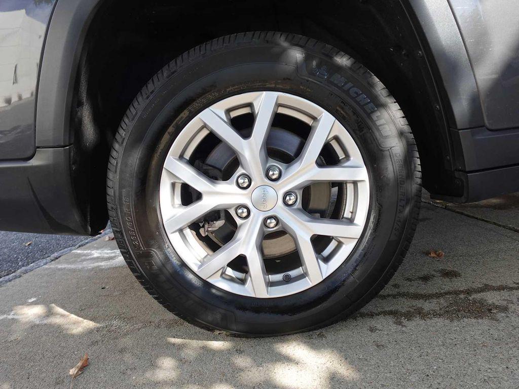 used 2021 Jeep Grand Cherokee L car, priced at $20,775