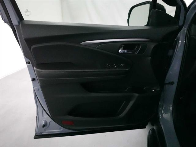 used 2022 Honda Pilot car, priced at $28,399