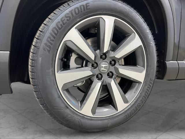 new 2025 Honda Pilot car, priced at $54,530