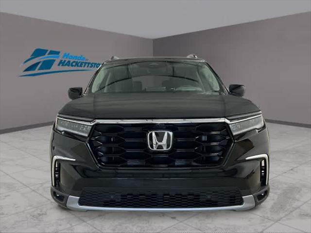 new 2025 Honda Pilot car, priced at $54,530