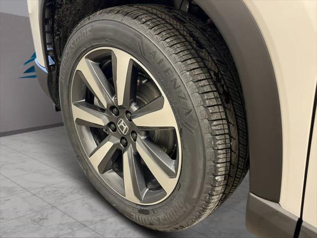 new 2025 Honda Pilot car, priced at $51,505