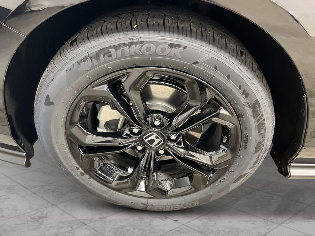 new 2025 Honda Accord car, priced at $31,755