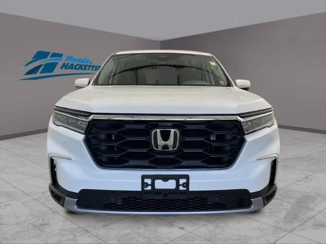 new 2025 Honda Pilot car, priced at $47,450