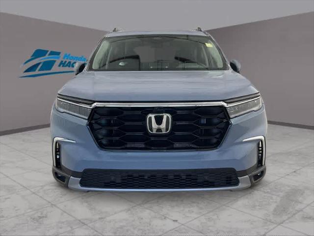 new 2025 Honda Pilot car, priced at $54,985
