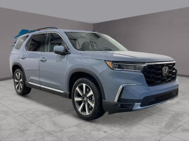 new 2025 Honda Pilot car, priced at $54,985