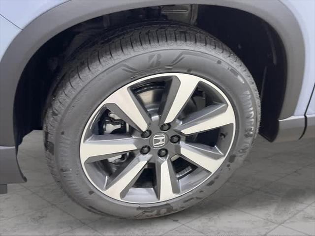 new 2025 Honda Pilot car, priced at $54,985