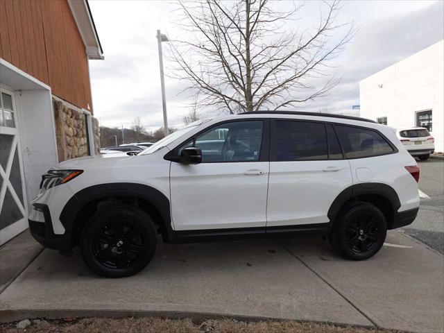 used 2022 Honda Pilot car, priced at $28,982