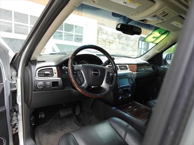 used 2013 GMC Yukon car, priced at $14,595