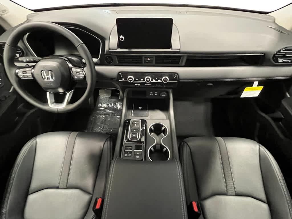 new 2025 Honda Pilot car, priced at $54,255
