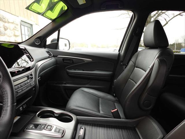used 2022 Honda Passport car, priced at $31,895