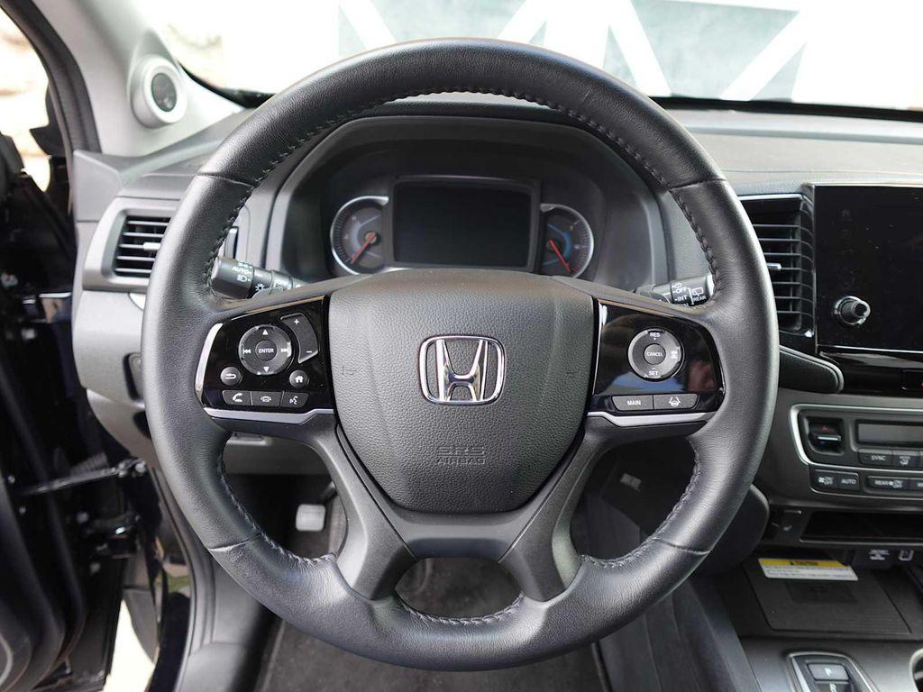 used 2022 Honda Pilot car, priced at $30,998