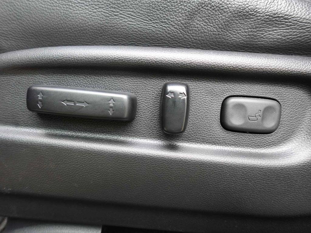 used 2022 Honda Pilot car, priced at $30,998