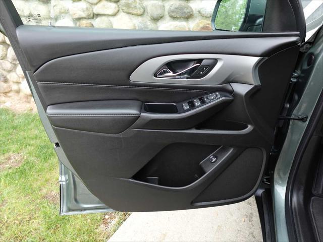 used 2022 Chevrolet Traverse car, priced at $28,995