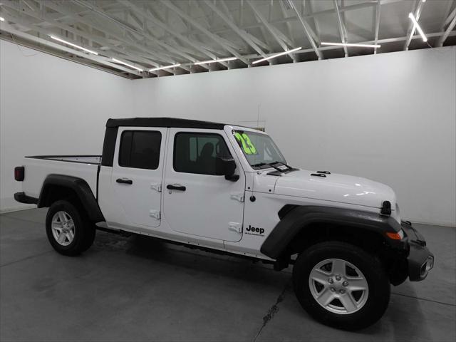 used 2023 Jeep Gladiator car, priced at $27,955