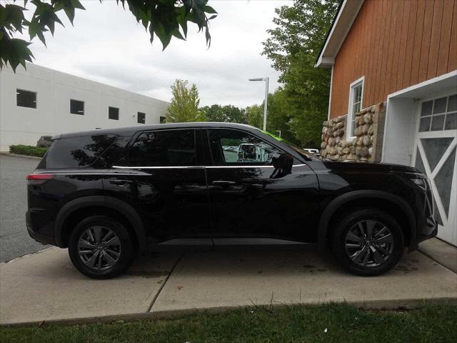 used 2023 Nissan Pathfinder car, priced at $26,998