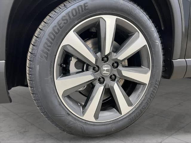 new 2025 Honda Pilot car, priced at $54,530