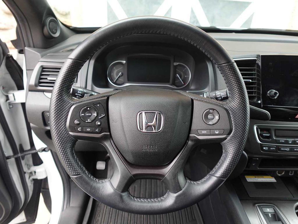used 2022 Honda Passport car, priced at $31,885