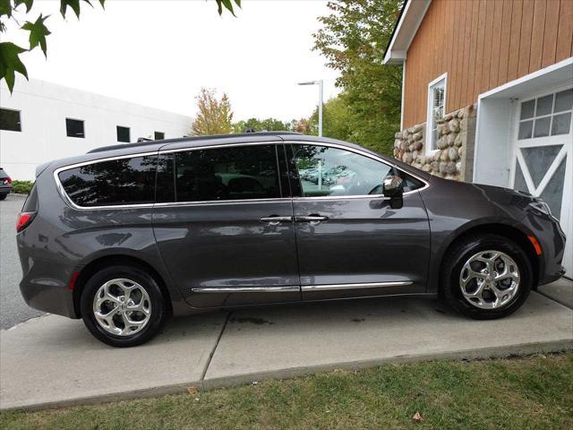 used 2022 Chrysler Pacifica car, priced at $34,998