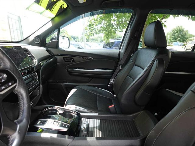 used 2022 Honda Passport car, priced at $35,550