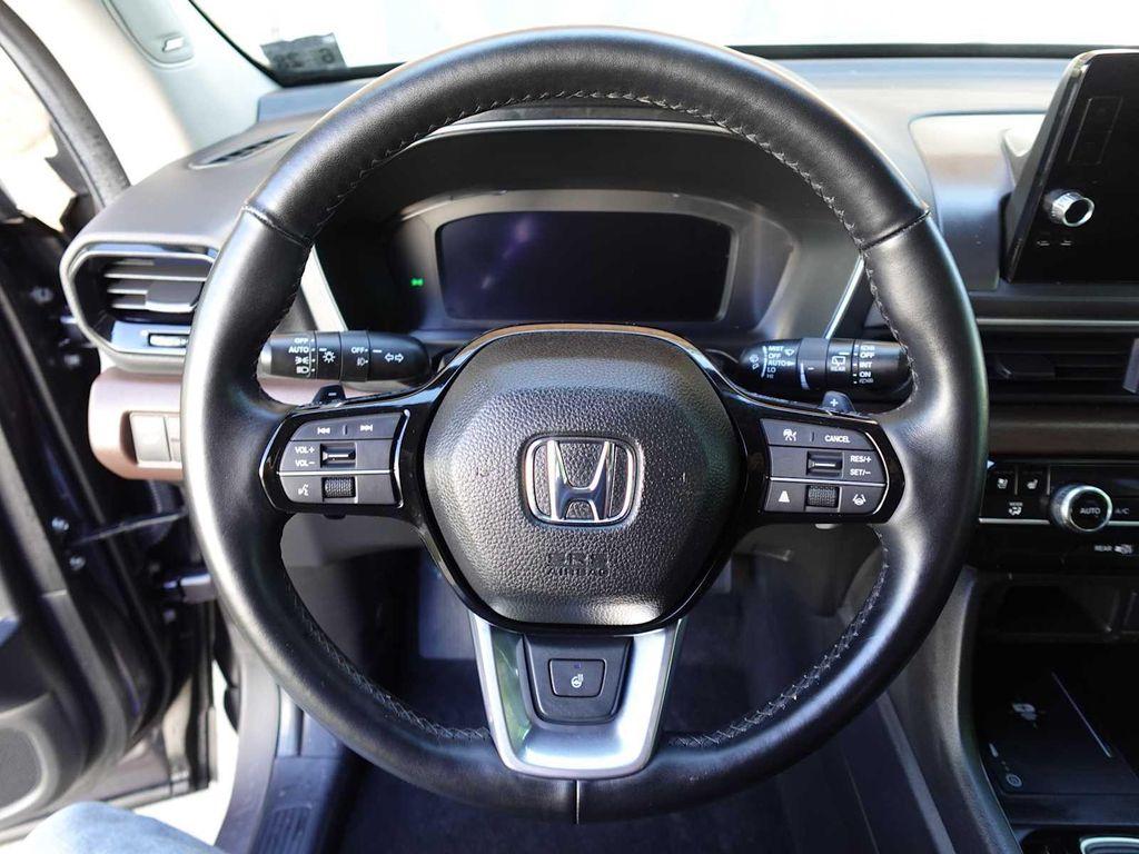 used 2023 Honda Pilot car, priced at $43,775