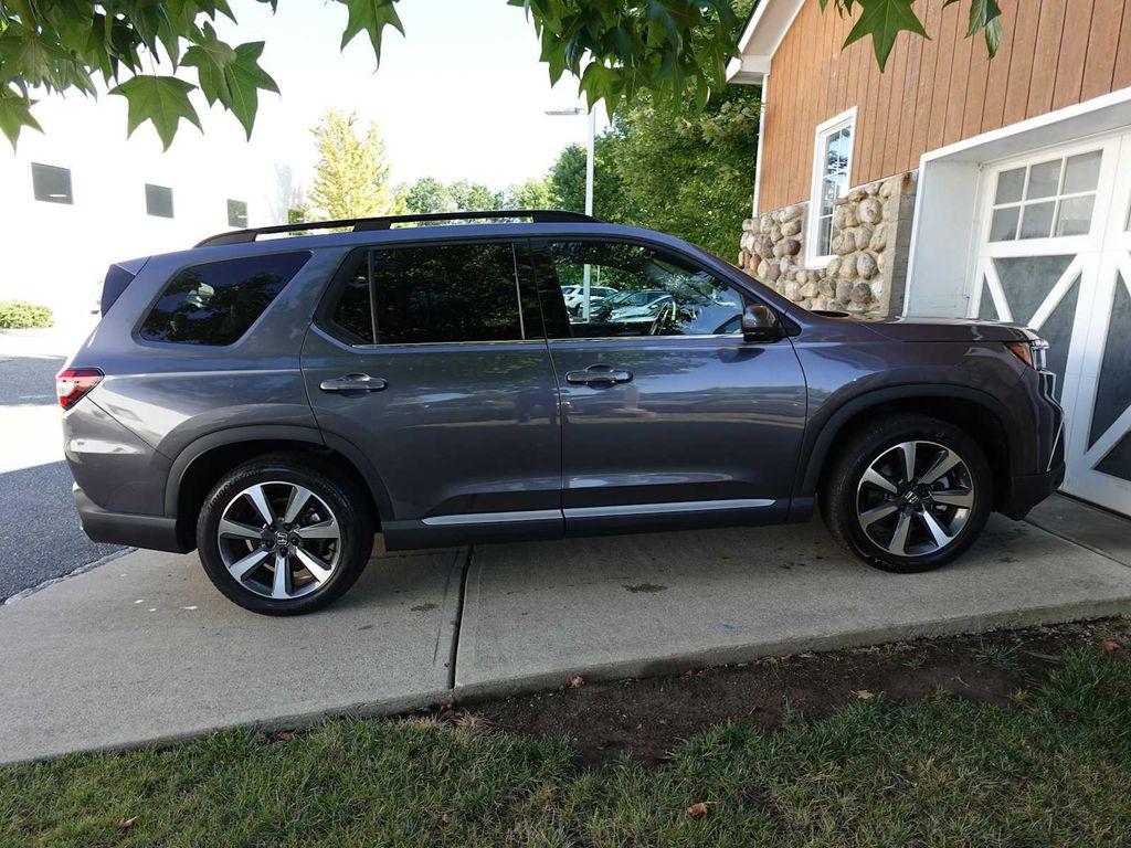 used 2023 Honda Pilot car, priced at $43,775