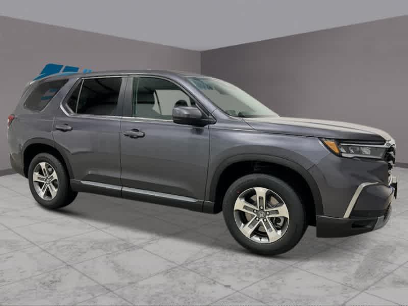 new 2025 Honda Pilot car, priced at $47,095