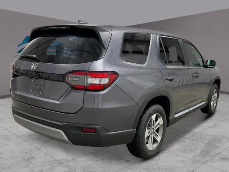 new 2025 Honda Pilot car, priced at $47,095