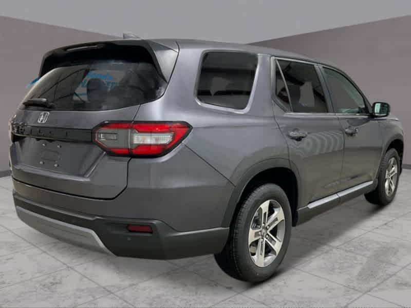 new 2024 Honda Pilot car, priced at $45,895