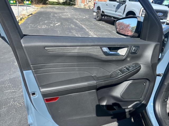 new 2025 Ford Escape car, priced at $39,190