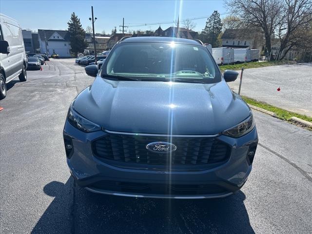 new 2025 Ford Escape PHEV car, priced at $39,190
