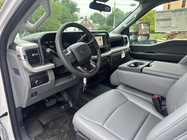 new 2025 Ford F-250 car, priced at $54,259