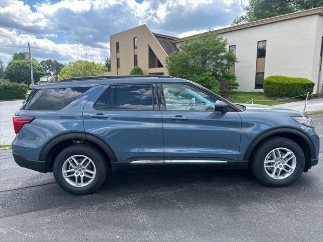 new 2025 Ford Explorer car, priced at $40,880