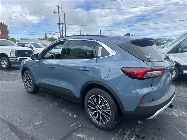 new 2025 Ford Escape PHEV car, priced at $39,190