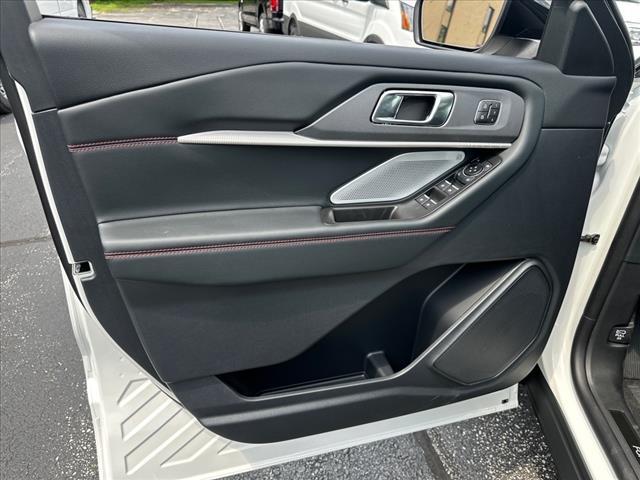 new 2025 Ford Explorer car, priced at $59,568